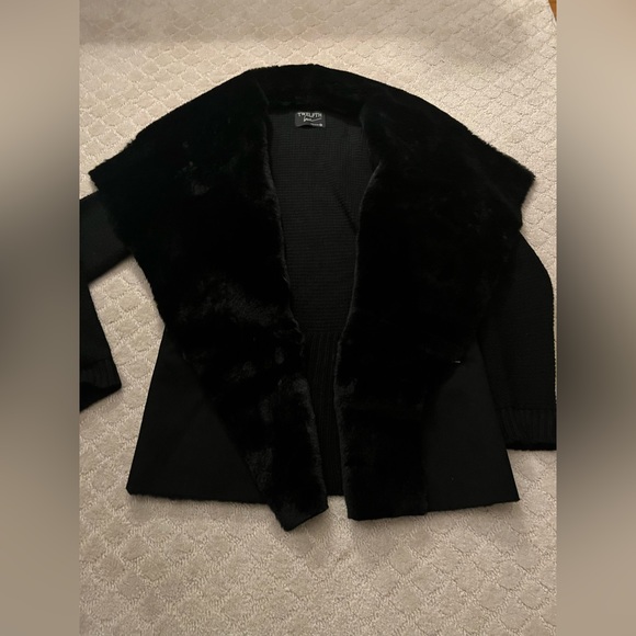 Twelfth love black fur jacket - Picture 3 of 6